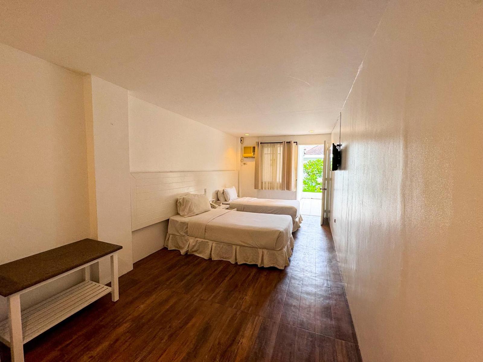 Pacific Cebu Resort Lapu-Lapu City Exteriör bild